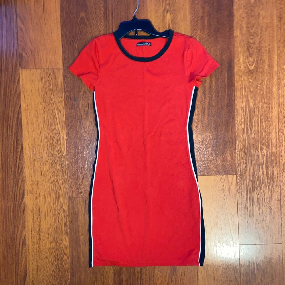 Abercrombie and Fitch Red Short Sleeve Dress